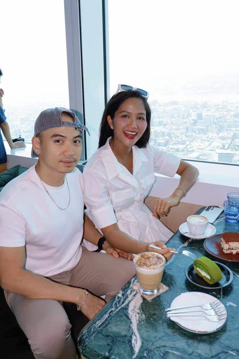 H’Hen Niê bầu &#34;vượt mặt&#34; thèm làm một chuyện lúc nửa đêm, ông xã cũng không thể giúp được - 3