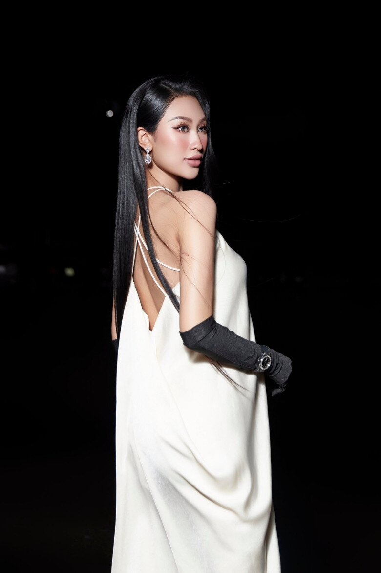 Mỹ nhân Việt 5 lần thi hoa hậu đẹp mặn mà trước ngày lâm bồn, đợi con tròn 1 tuổi sẽ làm đám cưới với người chồng bí mật - 4
