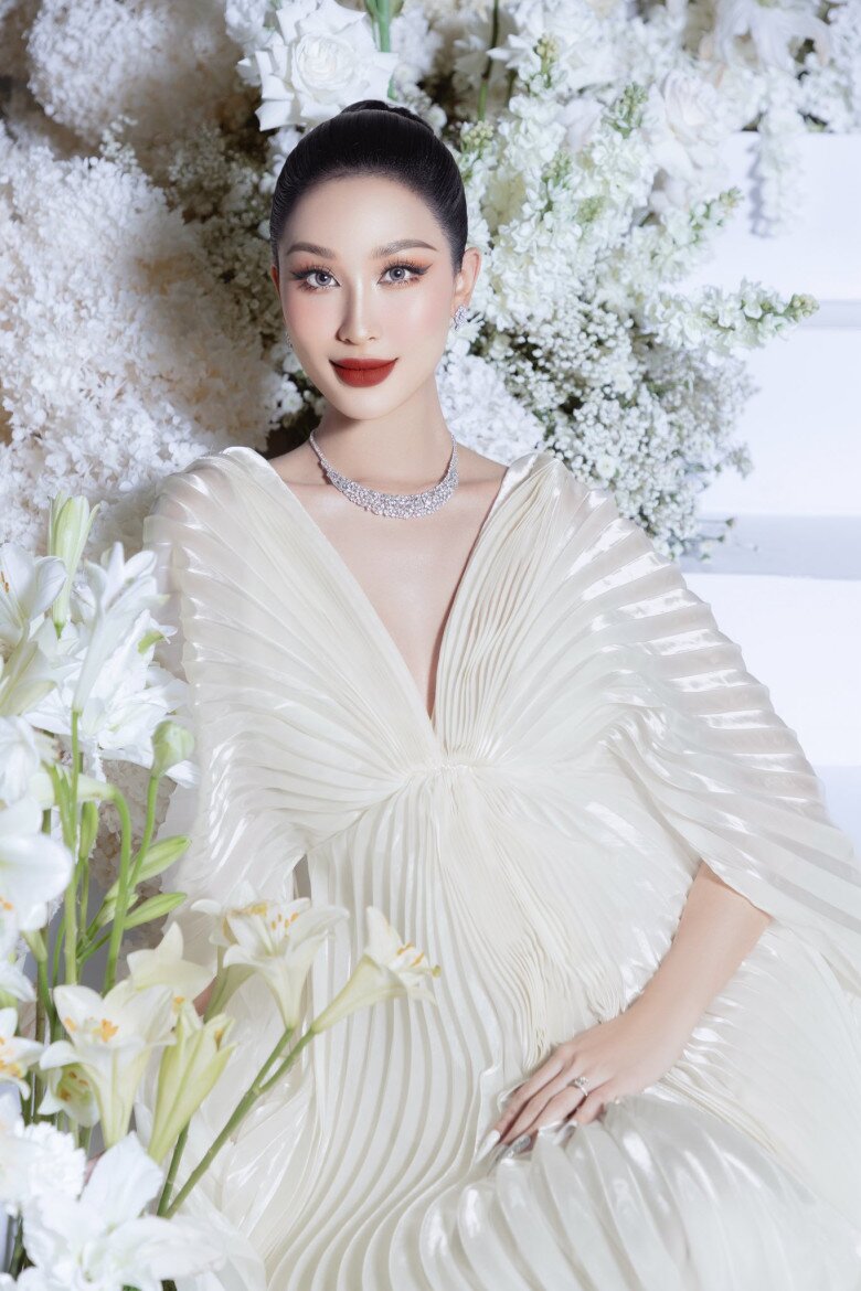 Mỹ nhân Việt 5 lần thi hoa hậu đẹp mặn mà trước ngày lâm bồn, đợi con tròn 1 tuổi sẽ làm đám cưới với người chồng bí mật - 6