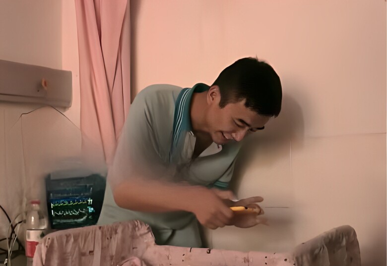 Vợ đau đẻ vật vã nhưng không được phép sinh vì chồng bắt đợi giờ đẹp, em bé chào đời toàn thân tím tái - 4