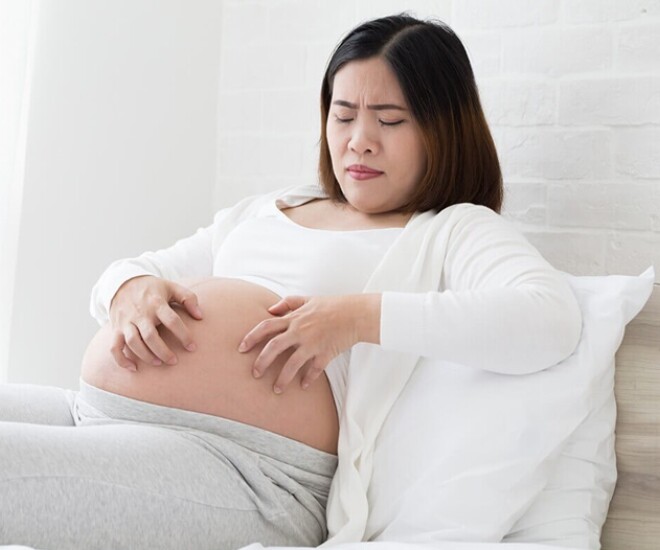 Vừa về tới nhà sau khi lấy máu định kỳ, bà bầu 36 tuổi được gọi quay lại bệnh viện mổ lấy con gấp, tỷ lệ sống sót chỉ còn 50% - 1
