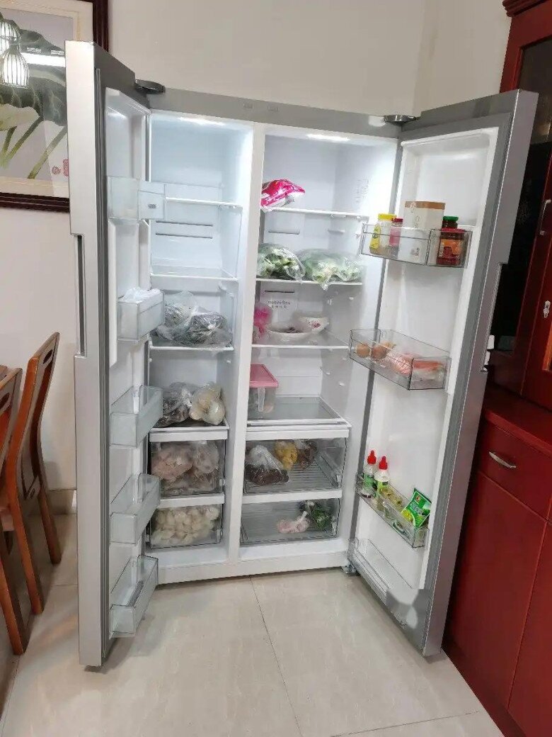 Ngày càng nhiều người không dùng tủ lạnh hai cánh, tủ lạnh này vừa đẹp vừa sang lại tiện dụng hơn - 2
