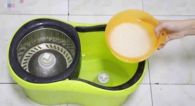 Người thông minh sẽ thêm nước vo gạo vào nước khi lau sàn, chẳng trách cả tuần không lau nhà vẫn sạch, không bám bụi - 3