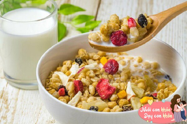 Bố mẹ hiện đại lựa chọn thực phẩm lành mạnh cho con - 8