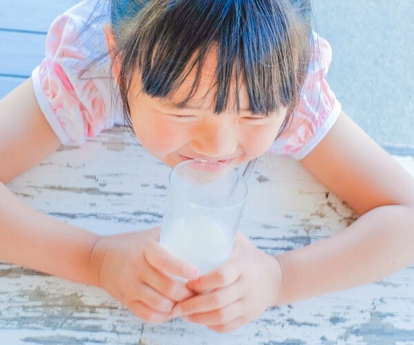 Chọn sữa ngọt hợp vị con, tăng cân chuẩn thực ra không khó nếu mẹ biết điều này - 1