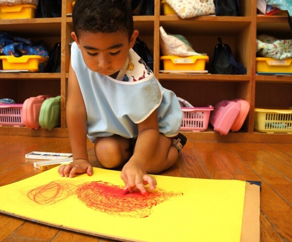 Trẻ nhìn màu này nhiều có trí não minh mẫn, khả năng tập trung tốt - 1