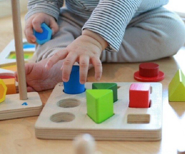 Đối với trẻ thông minh bộ não sẽ để lại một mật mã bí mật trên bàn tay - 1
