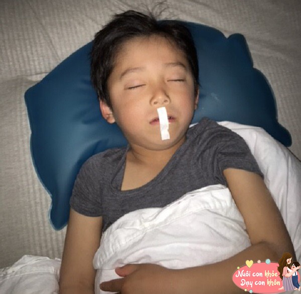 Thói quen xấu khi ngủ của trẻ bị phớt lờ, sẽ âm thầm &#34;làm hỏng&#34; ngoại hình và giảm chỉ số IQ - 10