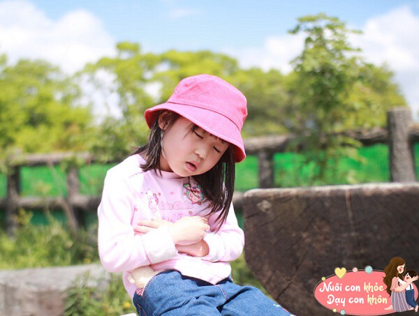 Nếu thấy dấu hiệu này, mẹ phải đề phòng con tiêu hóa kém - 10