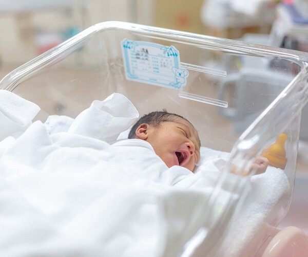 Trẻ đến &#34;trả ơn&#34; hay &#34;đòi nợ&#34; bố mẹ có thể biết ngay từ khi con được sinh ra - 1