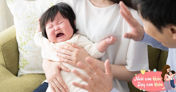 Vì sao trẻ sơ sinh đột nhiên khóc khi nhìn thấy người lạ? Không hề mê tín mà từ 3 lý do khó nói - 6