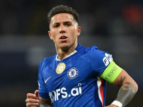 Nội bộ Chelsea dậy sóng vì Enzo Fernandez, huyền thoại 