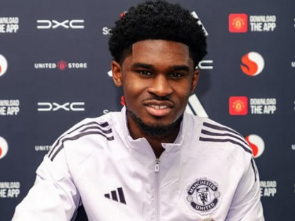 Thể thao - Tin mới nhất bóng đá sáng 4/4: MU gia hạn "viên ngọc quý", Vinicius bị quá tải