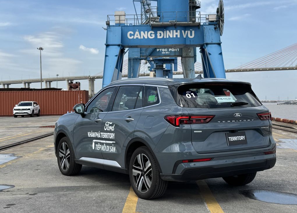 Ford điều chỉnh giá bán mới cho dòng xe Territory - 2