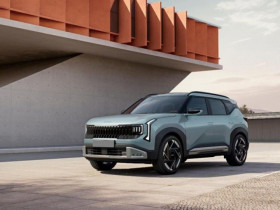 Kia Seltos bổ sung 2 phiên bản mới, tham vọng “áp đảo” trang bị trong phân khúc