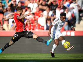 Tin mới nhất bóng đá trưa 5/4: Pablo Maffeo 2 năm liên tiếp trêu tức Vinicius