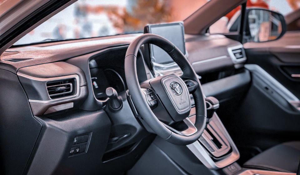 Nhà đông người có nên chọn mẫu xe Toyota Innova Cross HEV - 4