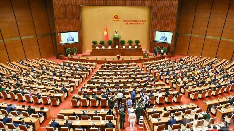 Kết luận của Bộ Chính trị về định hướng lập pháp nhiệm kỳ Quốc hội khóa XVI - 1