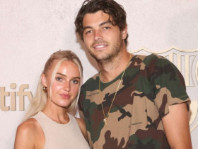 Nóng nhất thể thao trưa 8/4: Bạn gái Fritz phủ nhận tin đồn chia tay