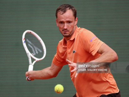 Thể thao - Video tennis Medvedev - Berrettini: Kịch bản khó tin, thảm bại 2 set 0-6 (Monte Carlo)