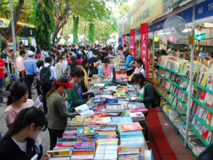 Bạn đọc - Bước chuyển tư duy của ngành xuất bản, in và phát hành