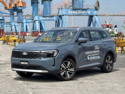 Giao thông - Ford điều chỉnh giá bán mới cho dòng xe Territory