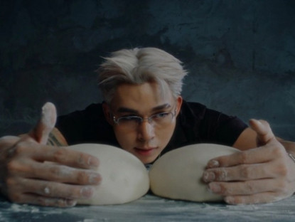 Công nghệ - MXH xôn xao lịch nghỉ lễ, "trend" bánh trứng kiến và MV của Jun Phạm