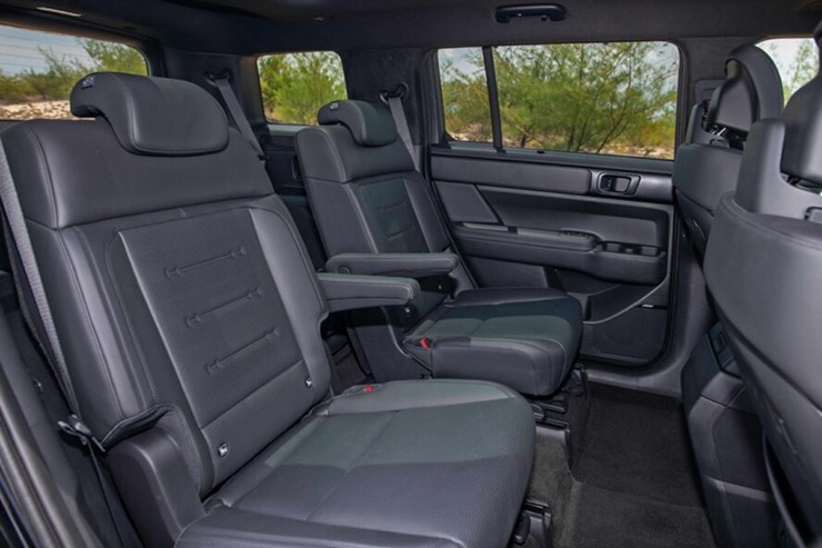 Santa Fe máy dầu đi 2 năm vẫn bán đắt hơn xe mới: Chuyện gì đang xảy ra? - 3