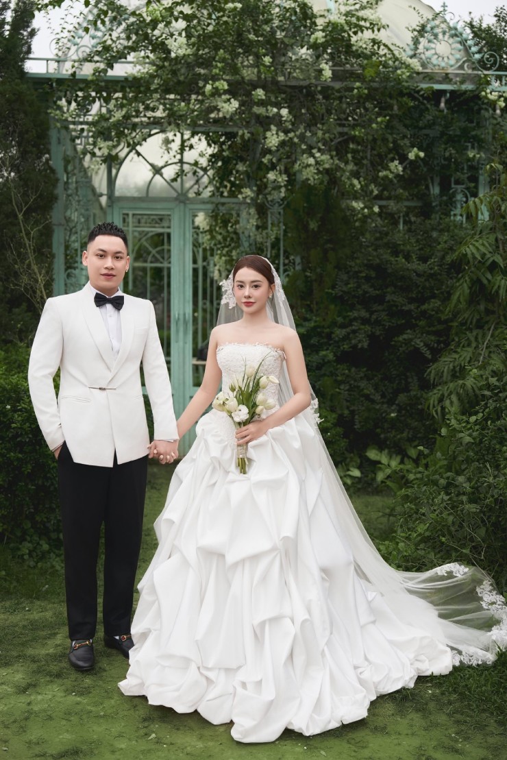 "Quái kiệt" pickleball là khắc tinh của Lý Hoàng Nam, hôm trước thi đấu hôm sau cưới vợ - 2