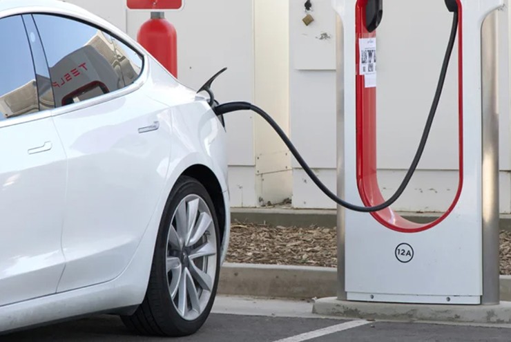 Vì sao lốp xe điện mòn nhanh hơn xe xăng? - 1