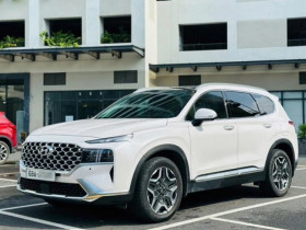 Santa Fe máy dầu đi 2 năm vẫn bán đắt hơn xe mới: Chuyện gì đang xảy ra?