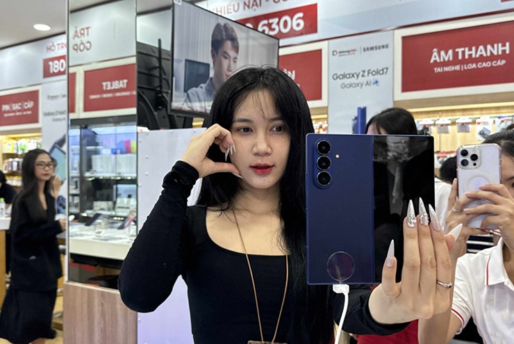 Những chiếc smartphone đang “qua mặt” iPhone về công nghệ - 3