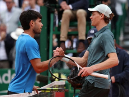 Thể thao - Sinner khiến Alcaraz mất cả chì lẫn chài, điểm yếu chí mạng của "Tiểu Nadal" bị phơi bày