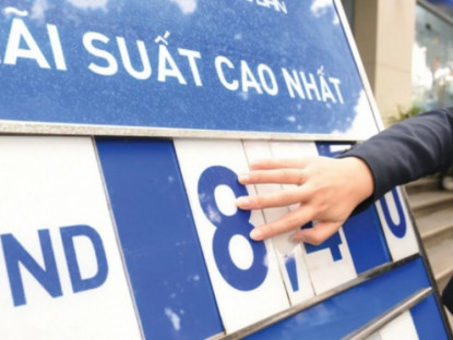 Thông tin doanh nghiệp - Đầu tư trái phiếu 10% hay gửi tiết kiệm 9% - Bài toán lợi suất cho nhà đầu tư