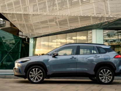 Công nghệ - Kia Seltos vs Toyota Corolla Cross: Lựa chọn SUV đô thị nào tốt hơn?