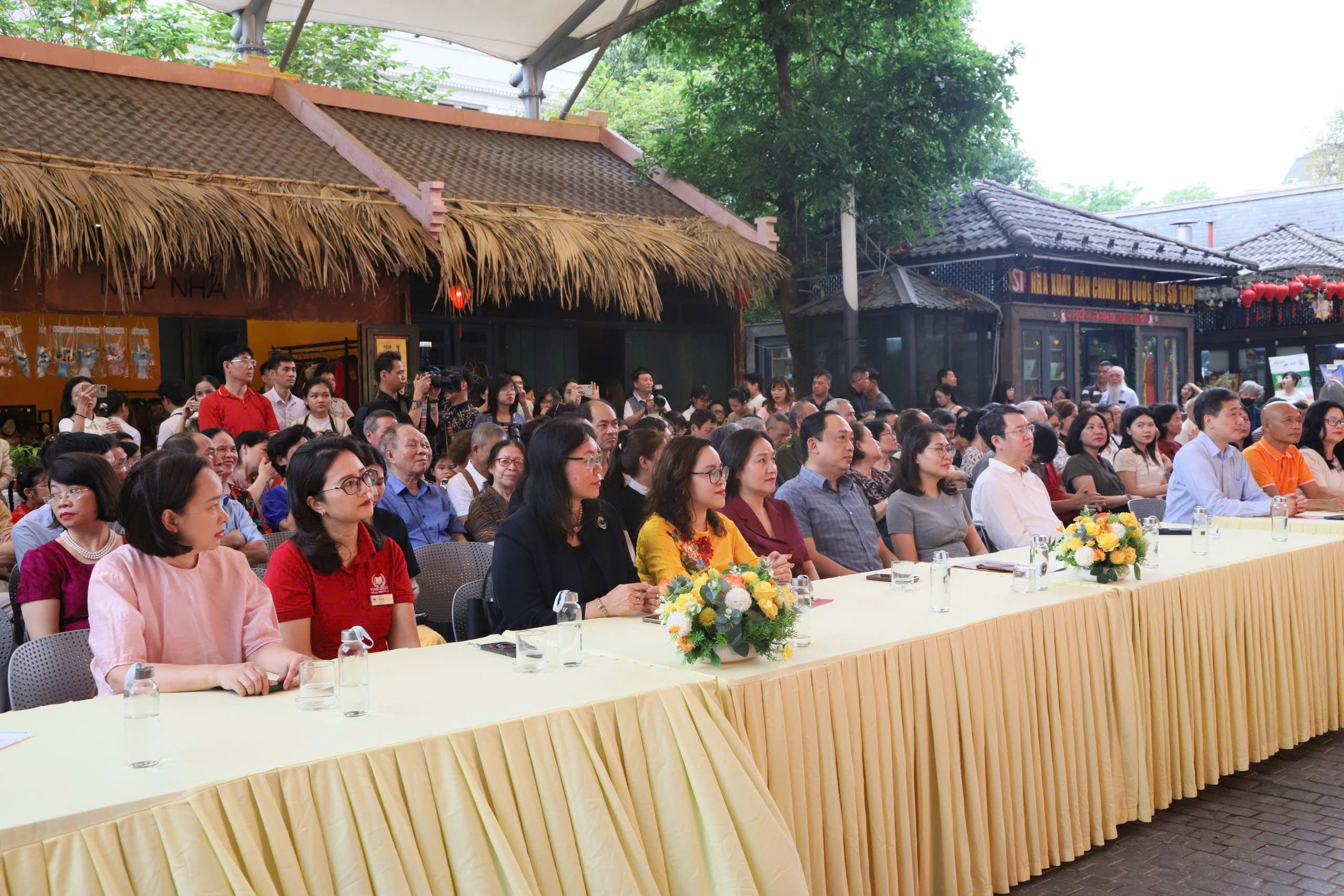 Chuỗi hoạt động phong phú hưởng ứng Ngày Sách và Văn hóa đọc Việt Nam tại Phố Sách Hà Nội - 1