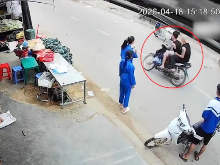 Clip: Hai thanh niên “diễn sâu” trước mặt bạn nữ và cái kết 