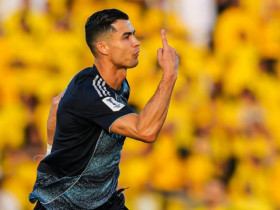 Ronaldo thăng hoa giúp Al Nassr thắng 18 trận liên tiếp, sáng cửa đoạt cú đúp