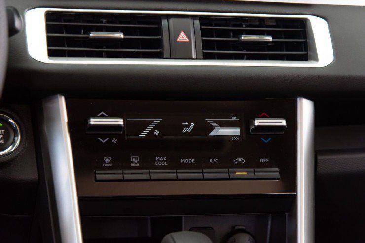 Mitsubishi Xpander nhận ưu đãi lên đến 75 triệu đồng - 6