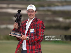 Matt Fitzpatrick đăng quang ngoạn mục, ăn mừng khiến khán giả “câm nín”