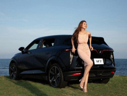 Công nghệ - VinFast VF 7: SUV điện mạnh 349 mã lực, chạy gần 500 km/lần sạc