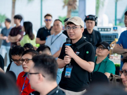 Thông tin doanh nghiệp - Co:Talk - cách Lynk &amp; Co kết nối và lắng nghe người dùng Việt