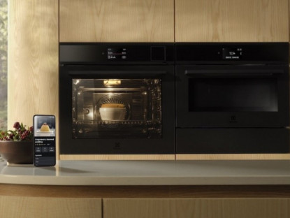 Công nghệ - Lần đầu tiên xuất hiện lò nướng tích hợp AI, có thể nấu ăn... online