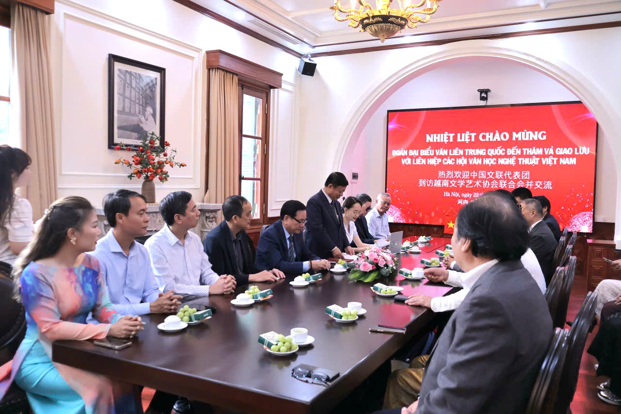 Đẩy mạnh giao lưu, hợp tác trong lĩnh vực văn học nghệ thuật giữa Việt Nam và Trung Quốc - 1