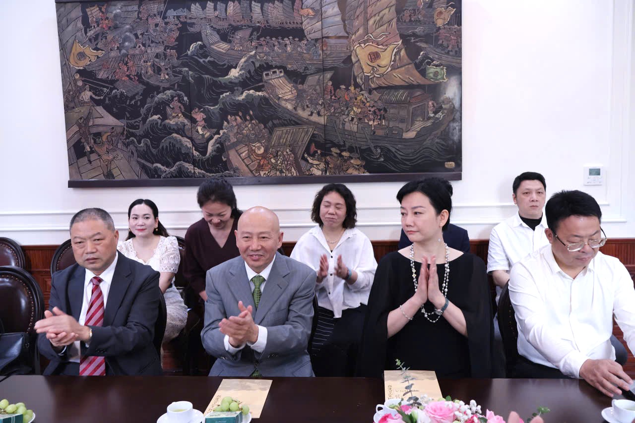 Đẩy mạnh giao lưu, hợp tác trong lĩnh vực văn học nghệ thuật giữa Việt Nam và Trung Quốc - 3