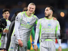 Man City hạ Burnley: Chiếm ngôi đầu Ngoại hạng Anh chớ vội mừng