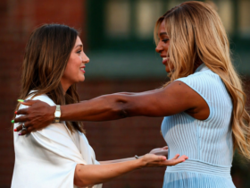 Sharapova muốn gọi điện phải 