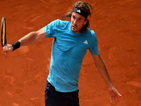 Nóng nhất thể thao trưa 25/4: Tsitsipas nghẹn ngào sau chiến thắng giải hạn tại Madrid Open