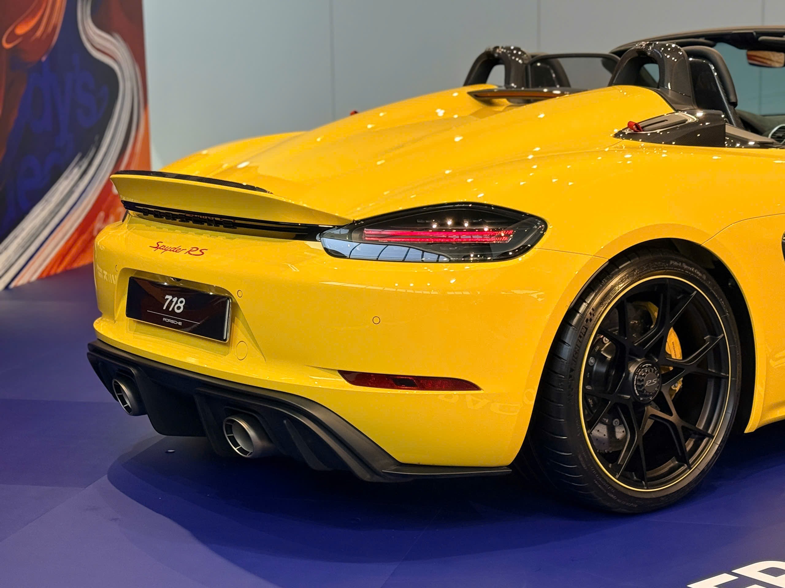 Porsche 718 Spyder RS thứ 3 tại Việt Nam với sắc vàng nổi bật - 6