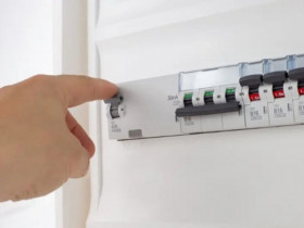 Những thiết bị không nên ngắt điện khi rời khỏi nhà du lịch dài ngày